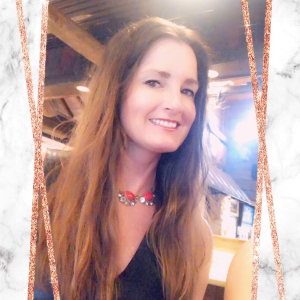 Meet your Posher, Karrie